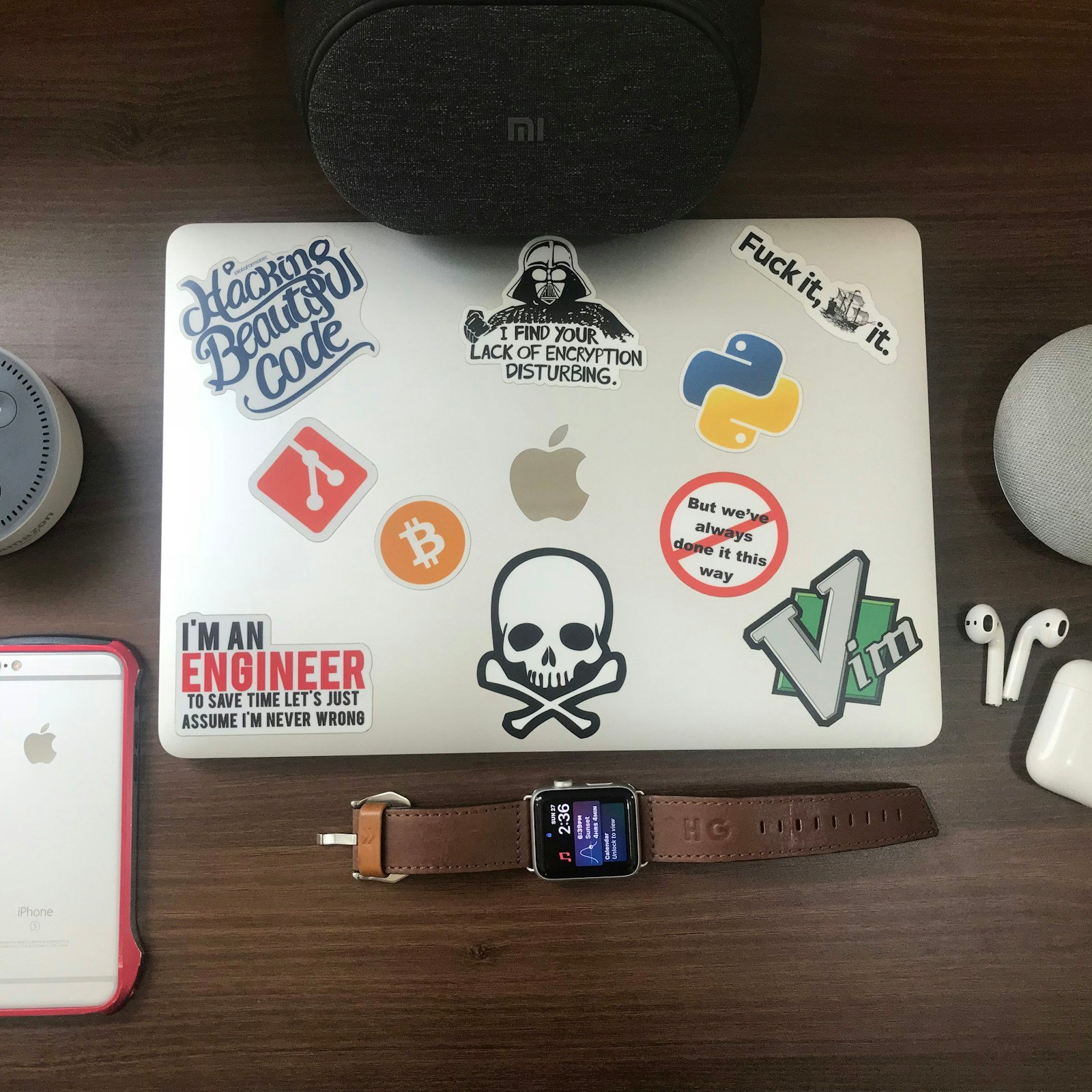 The Gadgets That Actually Survived a Month on My Desk